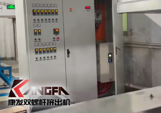 JSH雙階式85/200單、雙螺桿擠出機(jī)電纜料生產(chǎn)線試機(jī) 產(chǎn)量達(dá)1.5噸/每小時(shí)