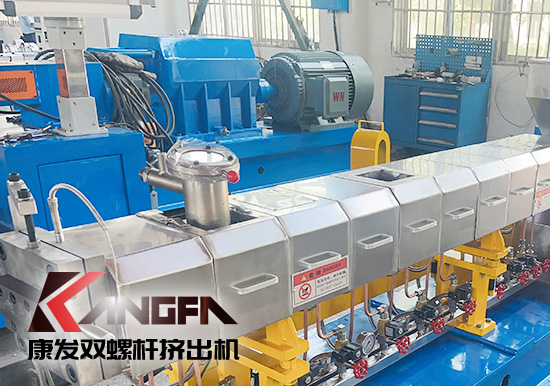 康發(fā)橡塑——雙螺桿擠出機(jī)源頭廠家 公司主營JSH-K系列、JSH雙螺桿系列、JSH雙階系列成套設(shè)備